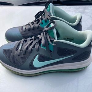 Lebron 9 Low Easter Nike
